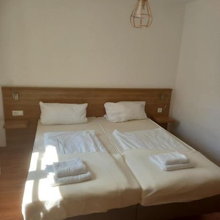 Hotel Krone Bad Cannstatt Штутгарт Экстерьер фото