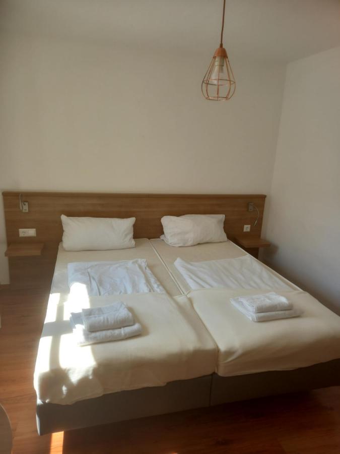 Hotel Krone Bad Cannstatt Штутгарт Экстерьер фото